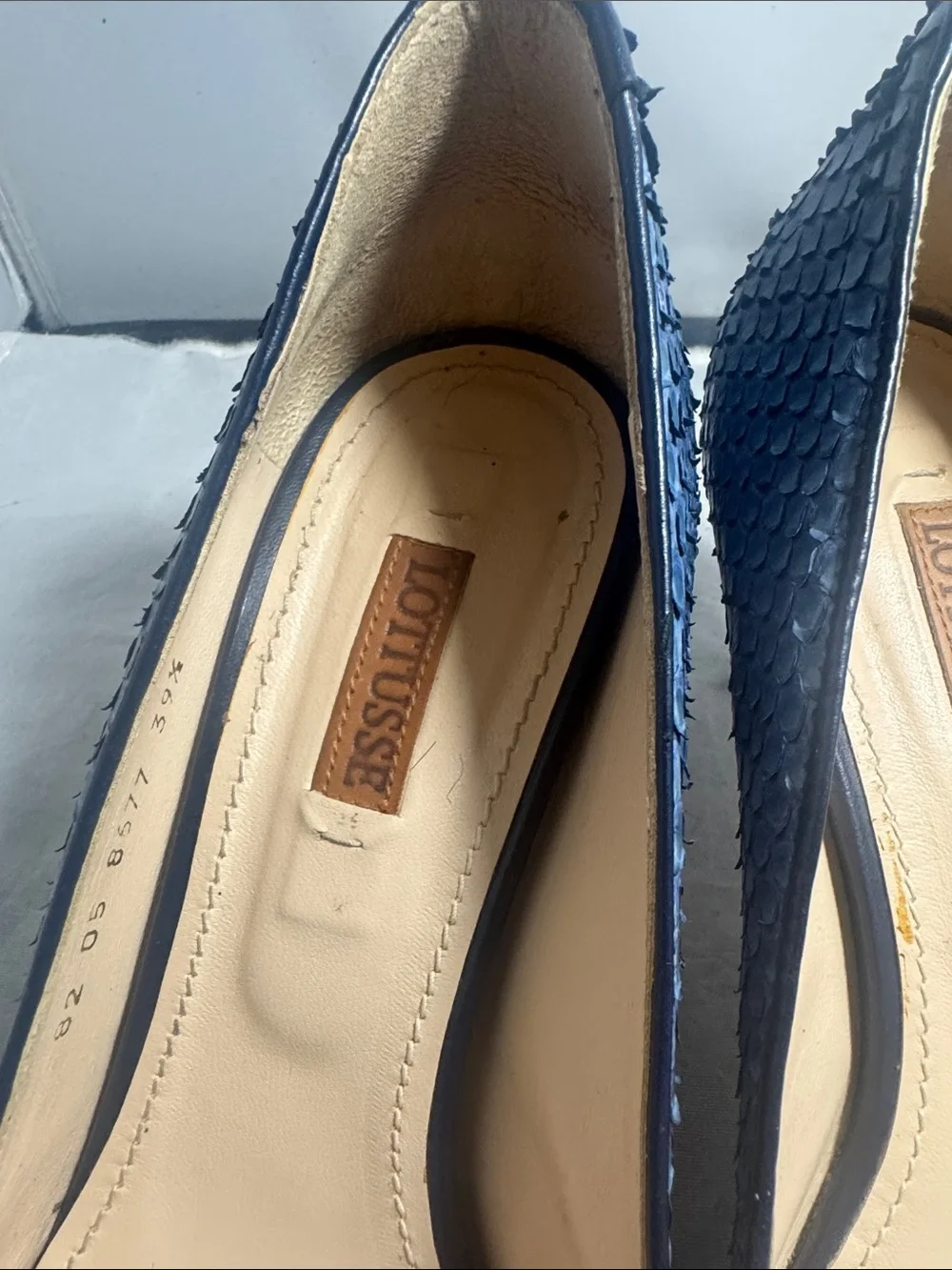 Blue leather exotic Pointed-Toe Pumps size 39 1/2